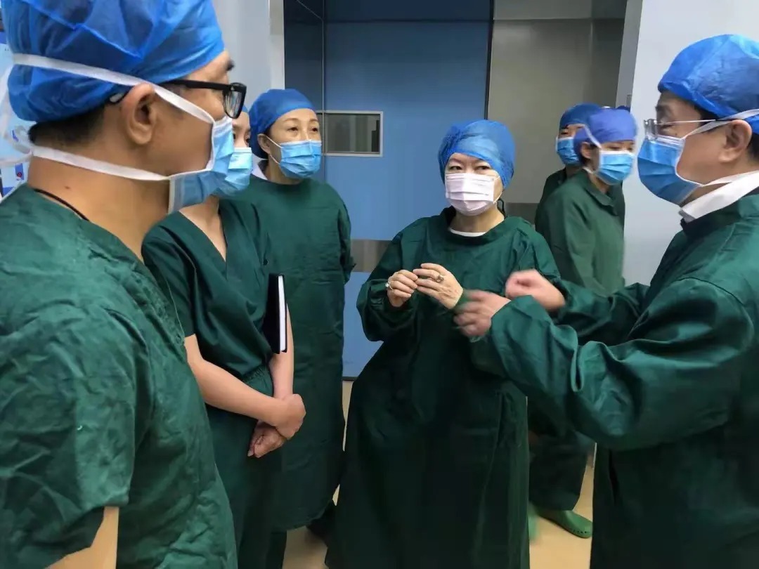 丽格18岁贵州毕节阳光义诊——毕节市第一人民医院调研座谈会召开